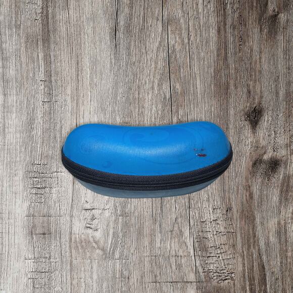 Costa Del Mar sunglasses with case